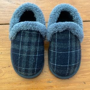 Baby/Toddler Slippers size 5-6